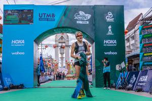 BIB: 188, 0836, 1835
                            <button type="button" onclick="openModal(21763141)" class="btn btn-primary btn-sm float-right btn-popup" data-toggle="modal" data-target=".modal-high-quality">
                        <i class="fas fa-shopping-cart"></i> Add to Cart
                    </button>
                                            <button type="button" onclick="isThisMe(21763141, true)" class="btn btn-success btn-sm float-right btn-popup btn-isme hidden" data-toggle="tooltip" data-placement="bottom" title="นี่คือรูปของคุณใช่ไหม คลิกที่นี่เพื่อเอาเข้าอัลบั้ม">
                        <i class="fas fa-plus"></i> Add to album
                    </button>
                    <button type="button" onclick="isThisMe(21763141, false)" class="btn btn-warning btn-sm float-right btn-popup btn-isnotme hidden">
                        <i class="fas fa-ban"></i> Remove from album
                    </button>